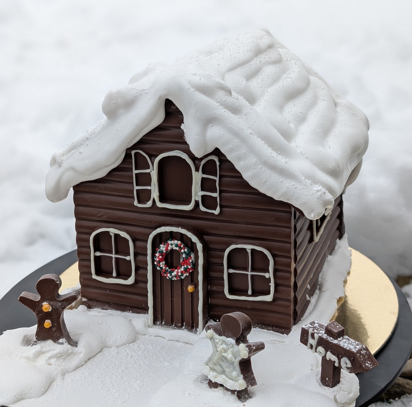 Cozy S’more Cottage